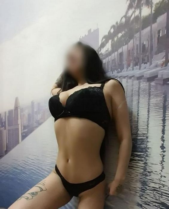 Курск: Извините, фотосессий не будет — куртизанки нового поколения
